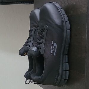 Skechers sure track alloy toe work shoes